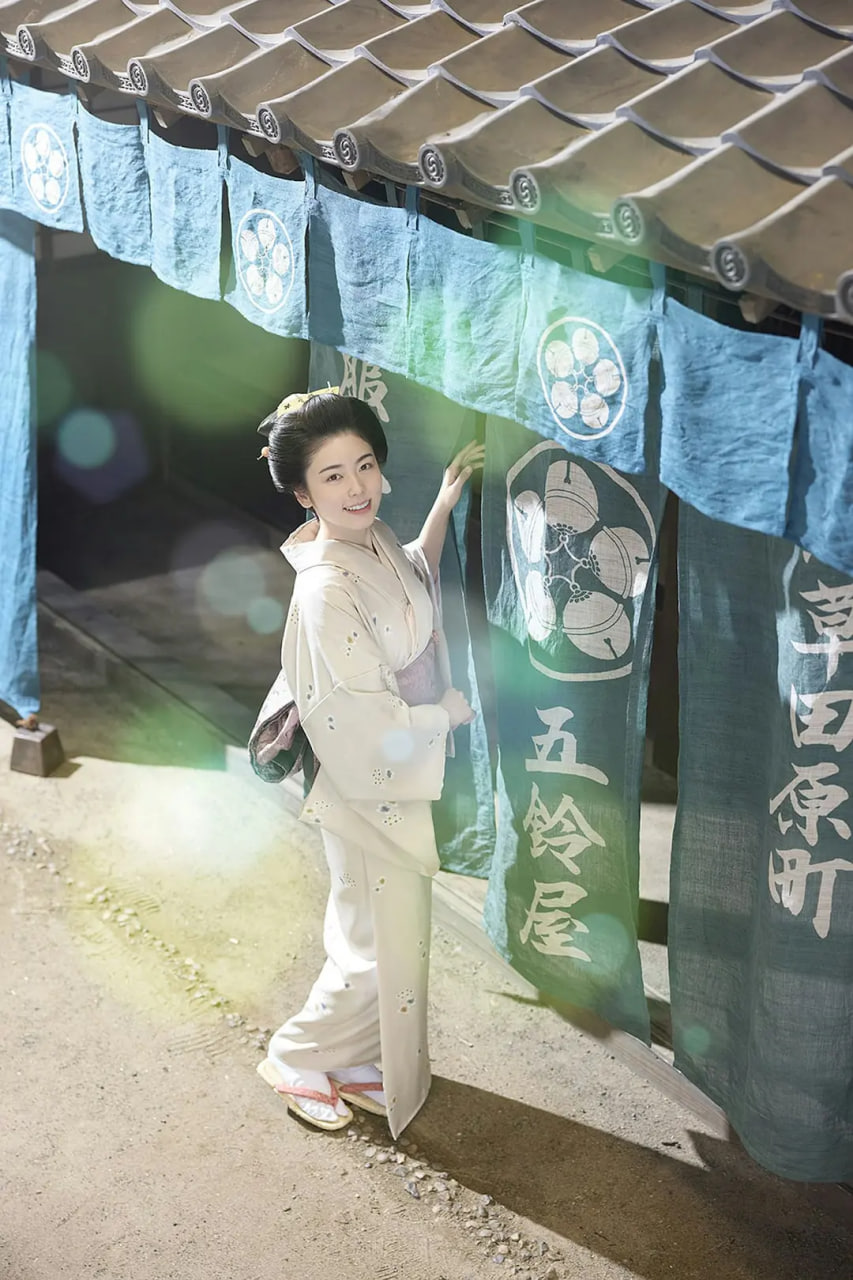 小本经营 金与银 第三季海报,美剧视频-美剧下载-美剧在线观看-高清美剧-人人影视_筷子视频
